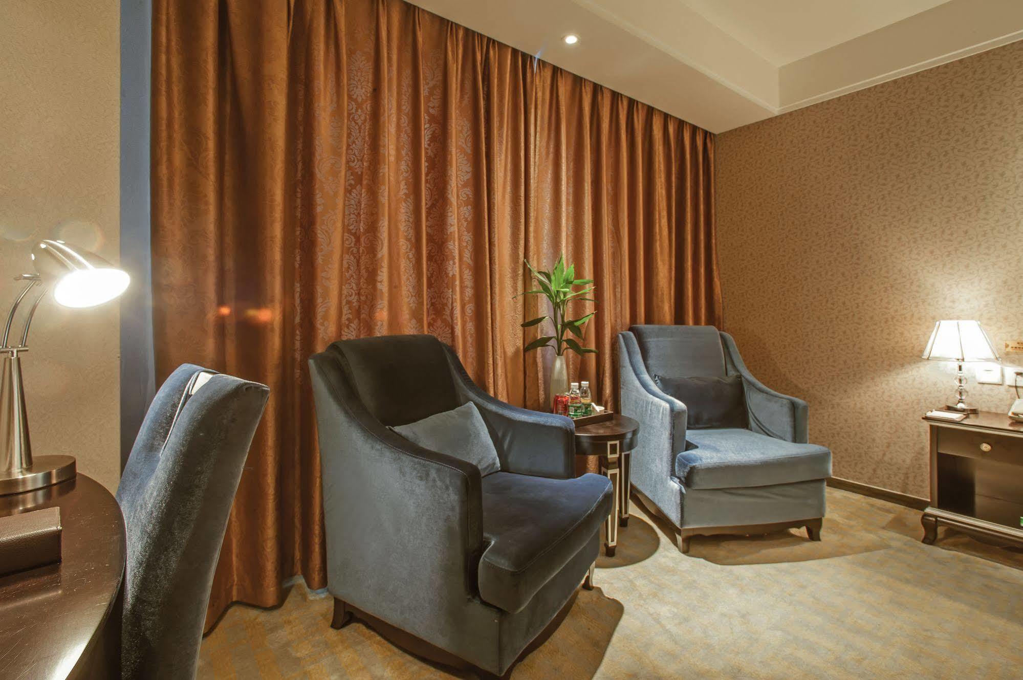 Chengdu Xuanya Yingyue Hotel Buitenkant foto